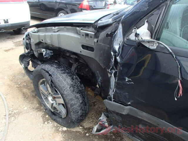 2HGFC1F7XHH635490 2005 CHEVROLET TRAILBLAZE