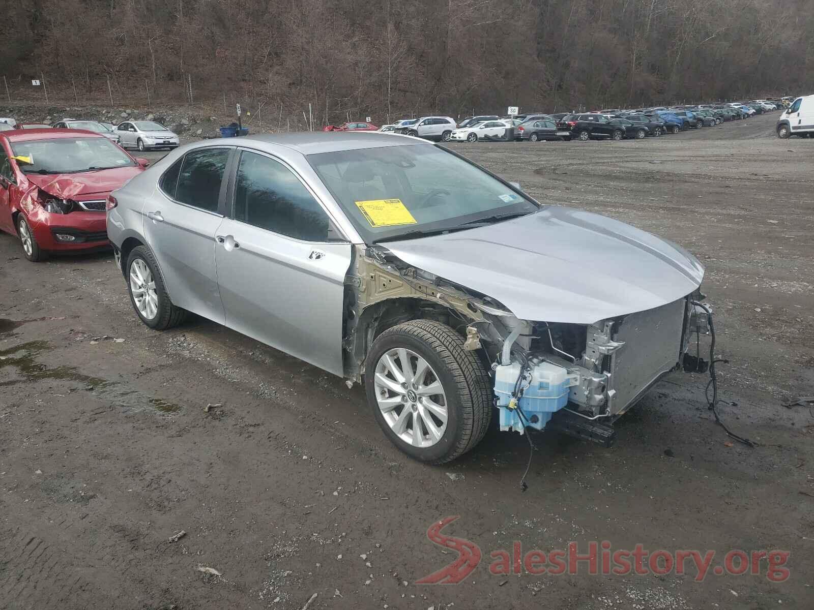 4T1B11HK6JU074028 2018 TOYOTA CAMRY