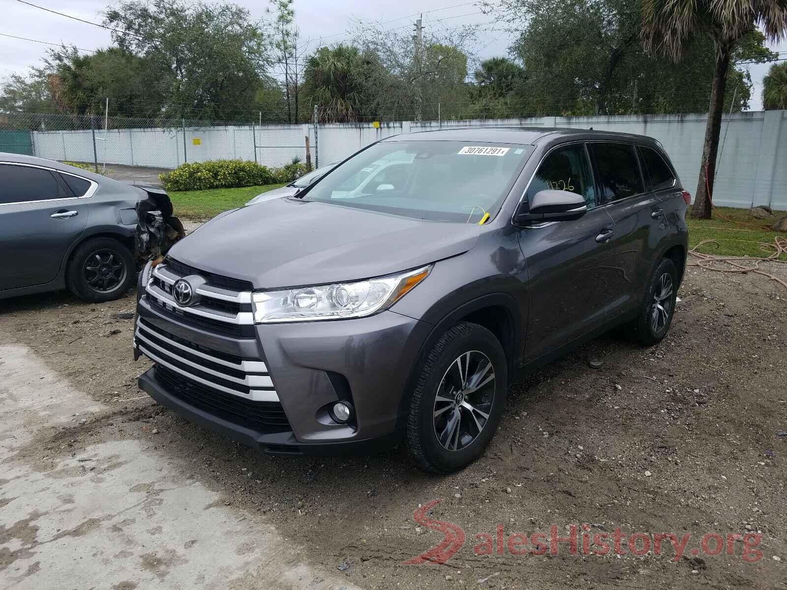 5TDZZRFH5KS360802 2019 TOYOTA HIGHLANDER