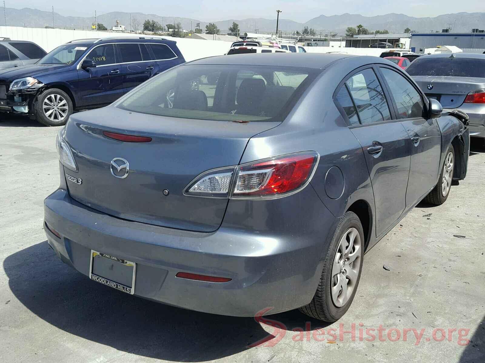 3VV3B7AX1JM025565 2013 MAZDA 3