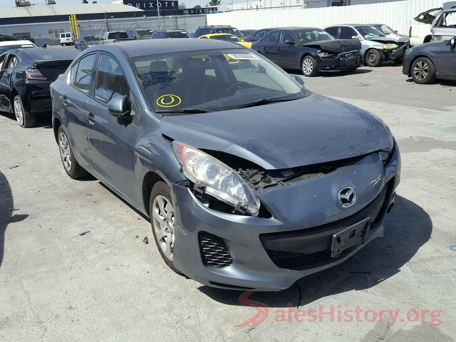 3VV3B7AX1JM025565 2013 MAZDA 3