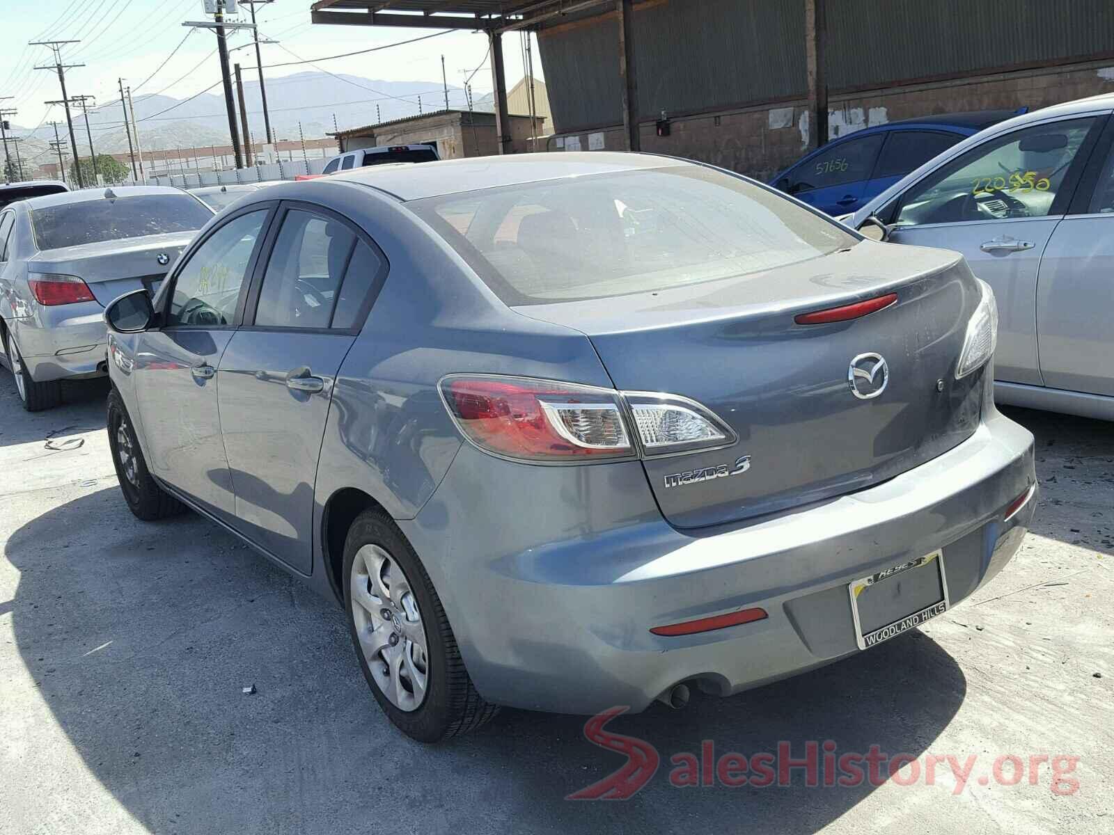 3VV3B7AX1JM025565 2013 MAZDA 3