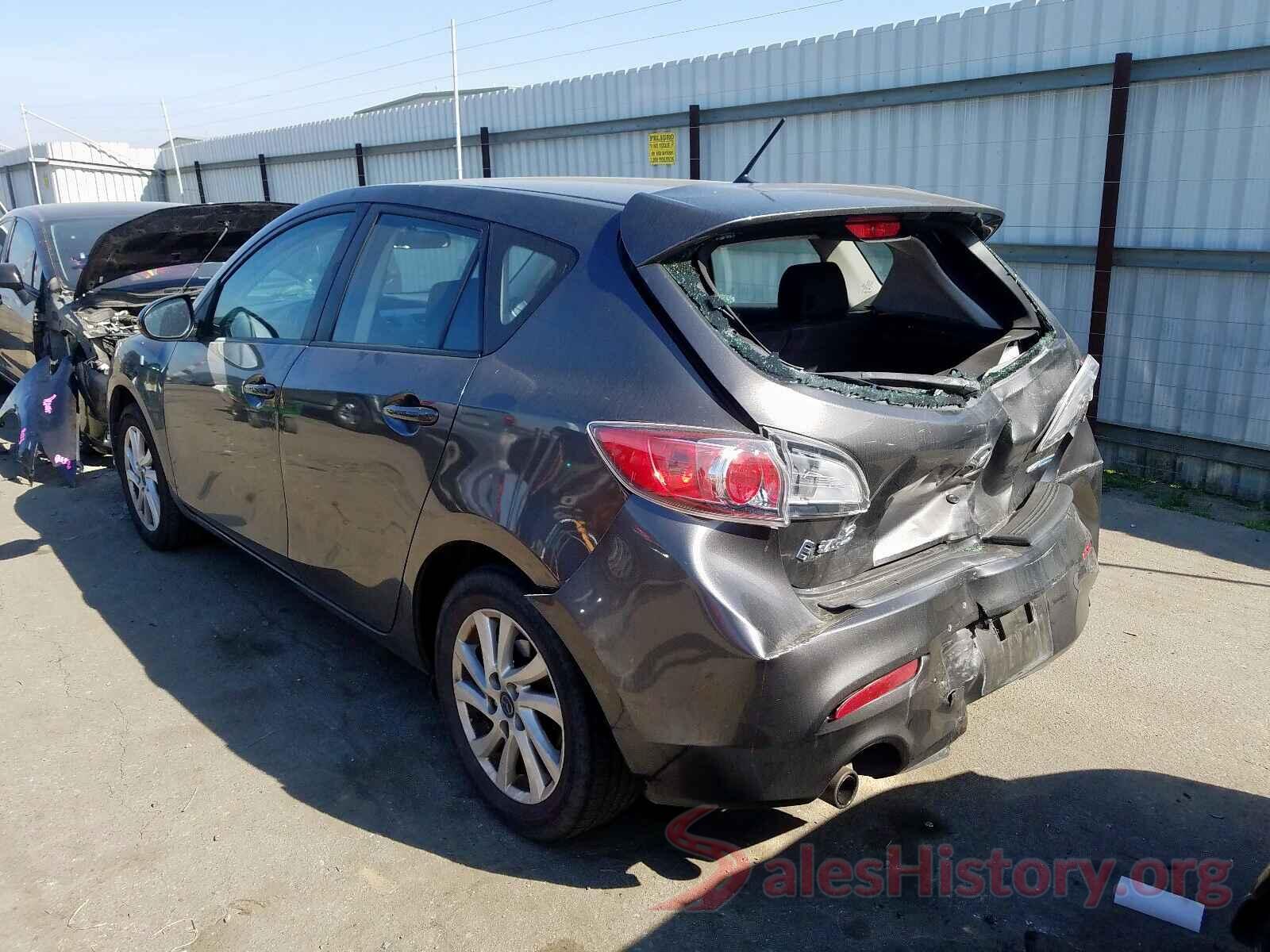 3N1AB8CV8MY274758 2013 MAZDA 3