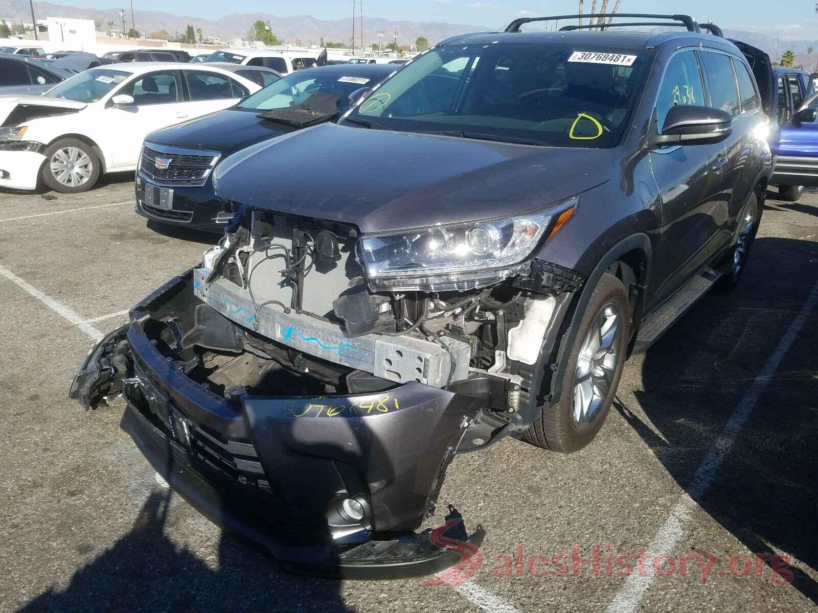 5TDYZRFH8JS260655 2018 TOYOTA HIGHLANDER