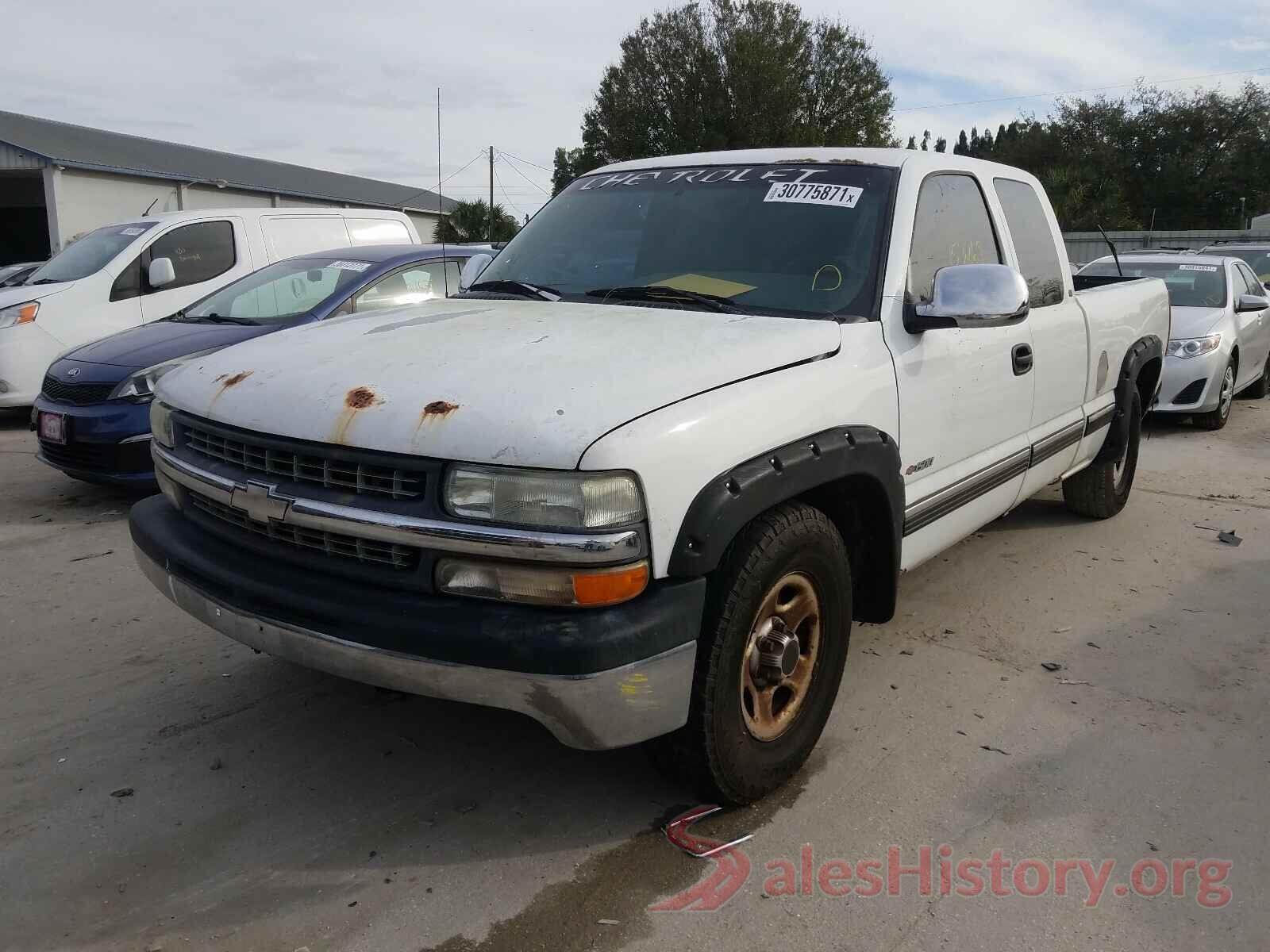 JTMBFREV6JJ217886 2000 CHEVROLET SILVERADO