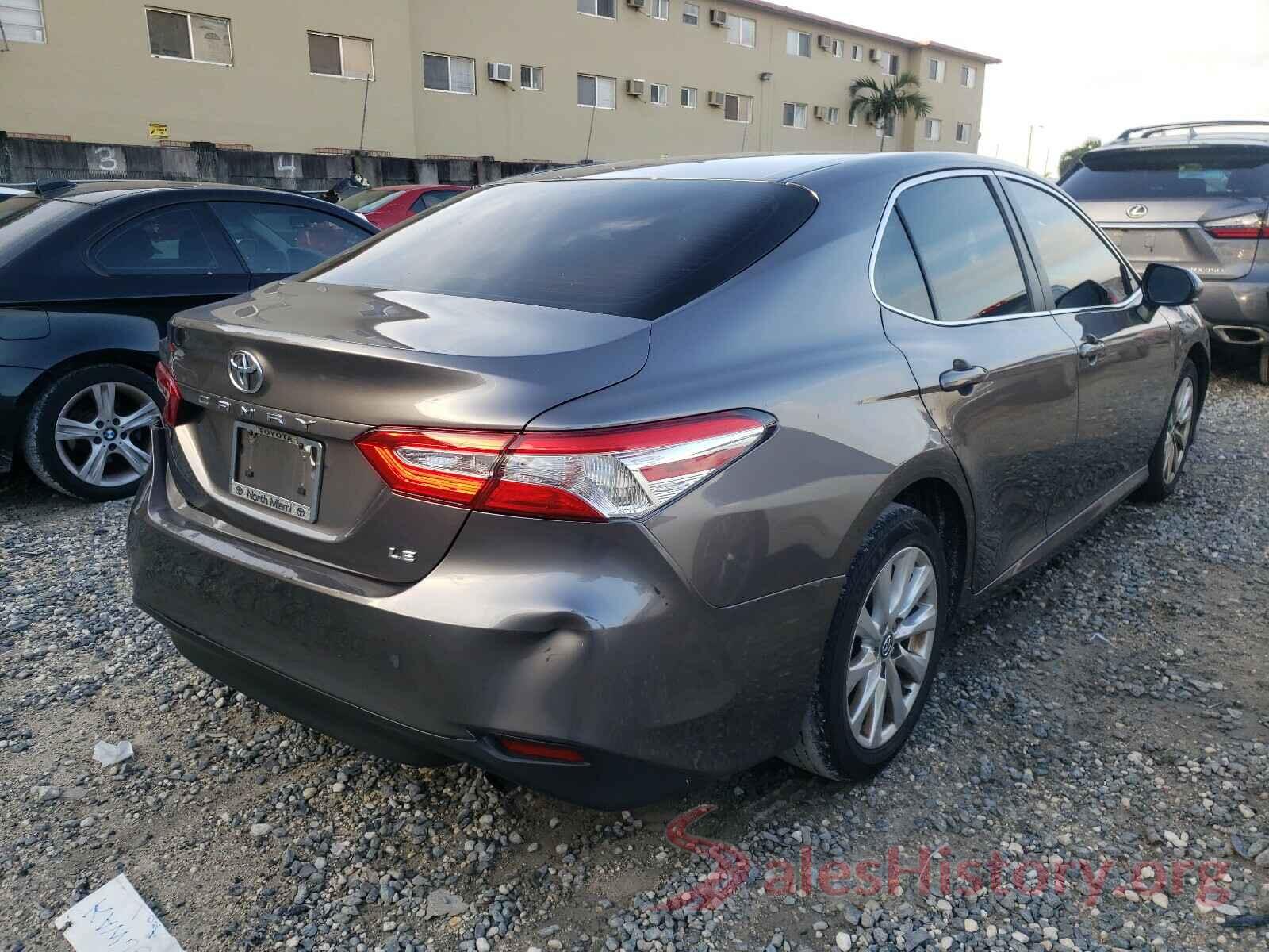 4T1B11HK1JU626342 2018 TOYOTA CAMRY