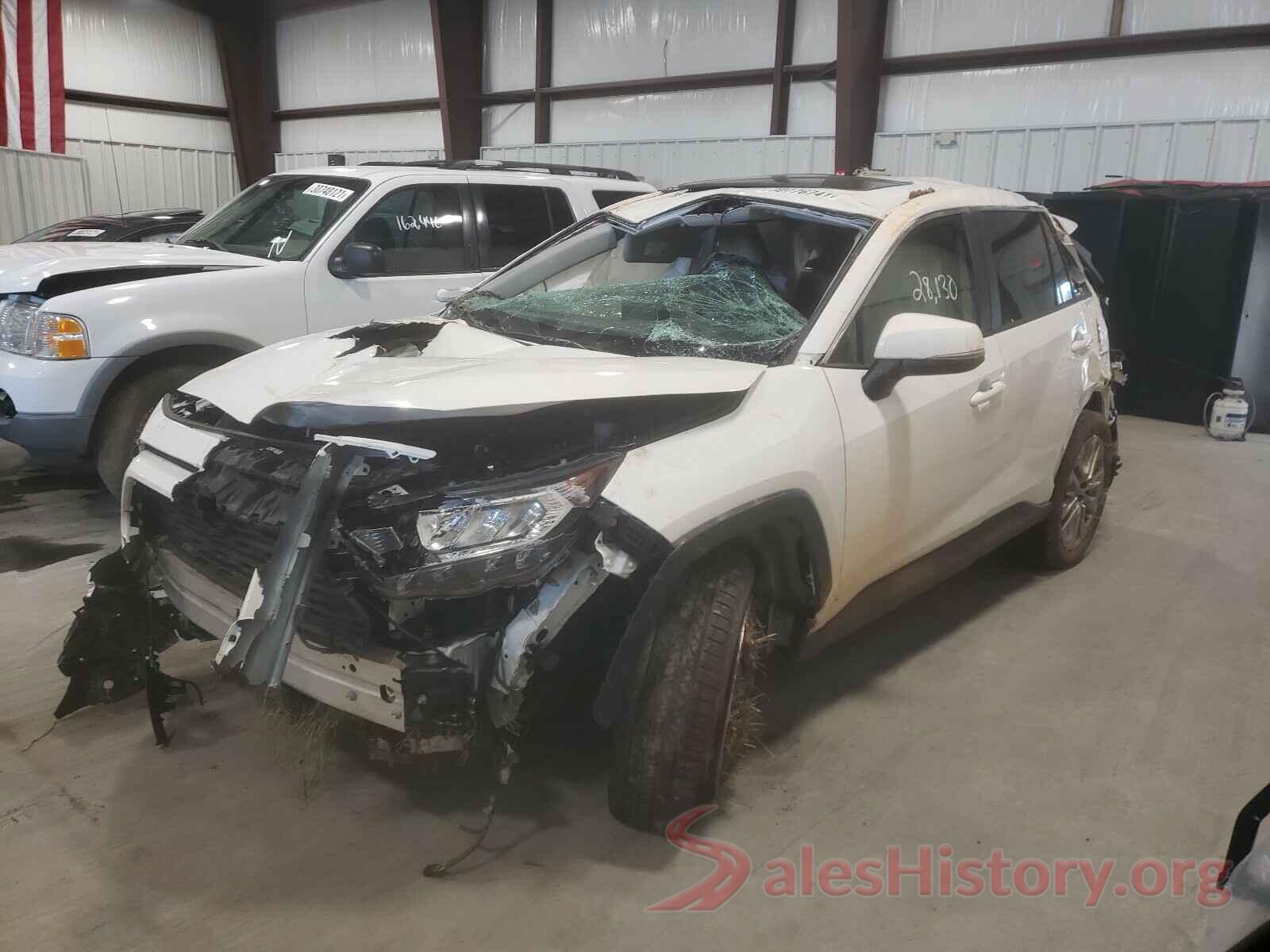 JTMC1RFV3KD514745 2019 TOYOTA RAV4