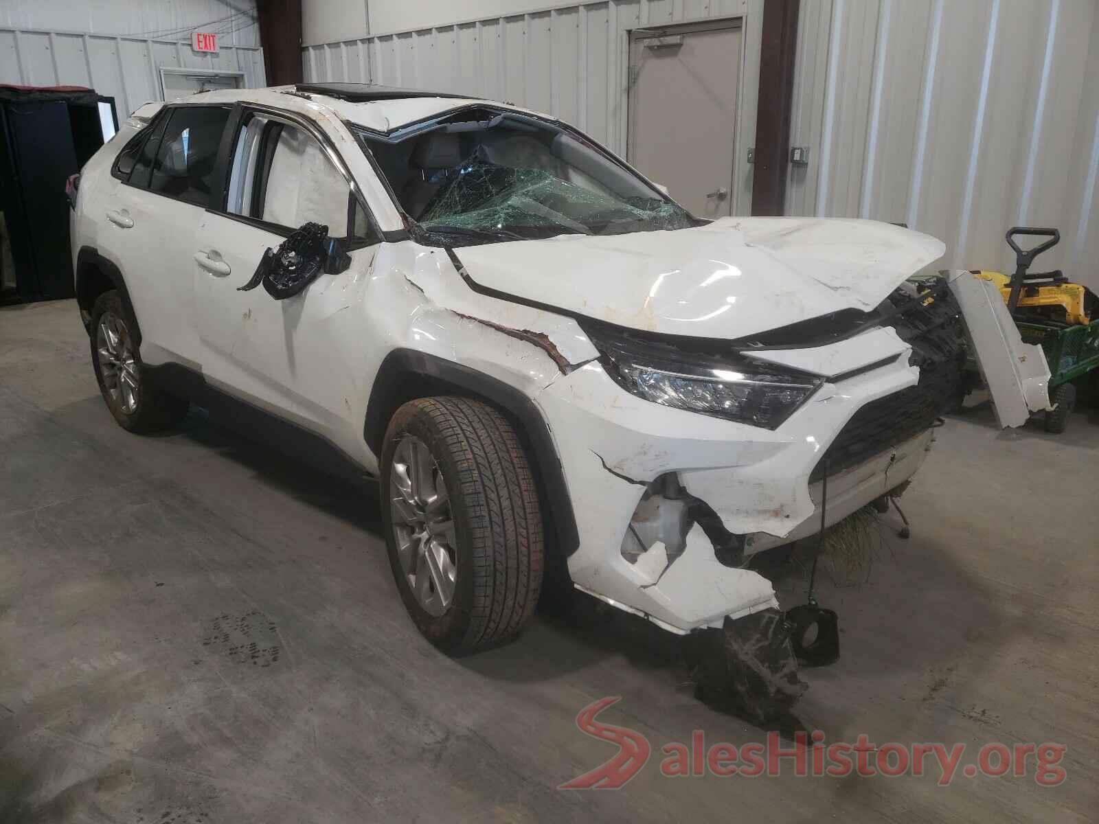 JTMC1RFV3KD514745 2019 TOYOTA RAV4