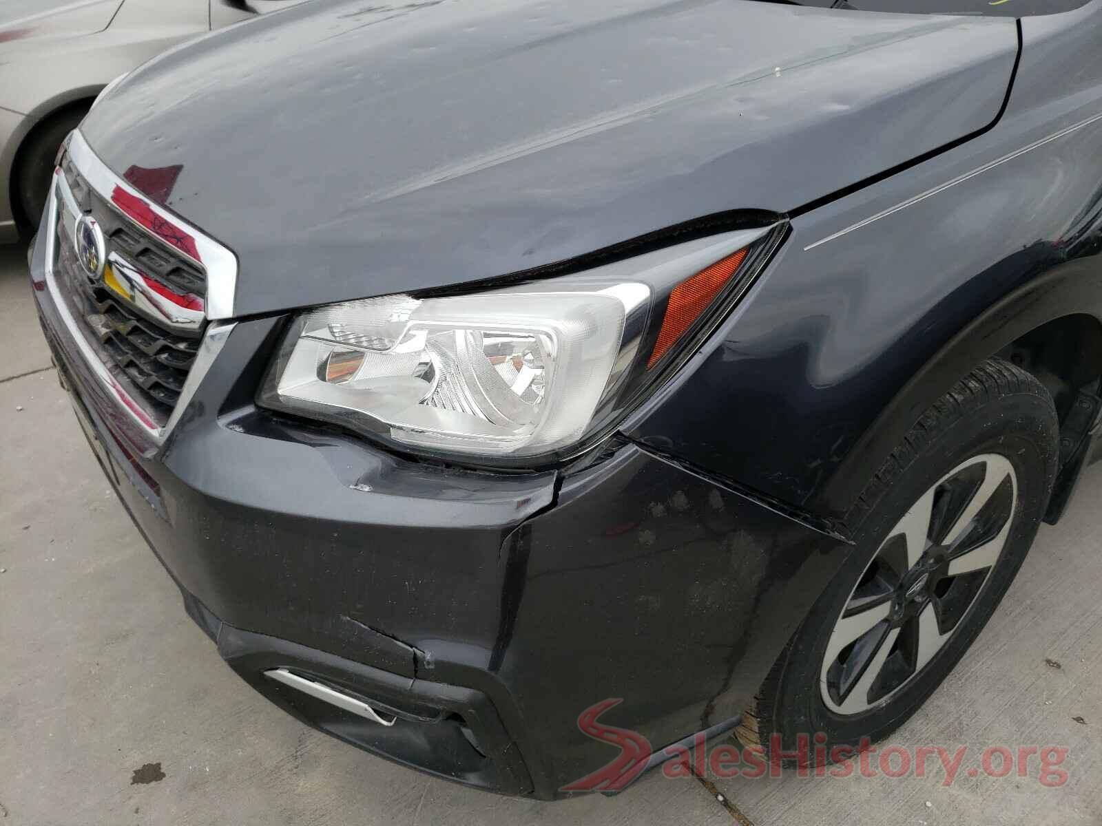 JF2SJAGC4JH513557 2018 SUBARU FORESTER