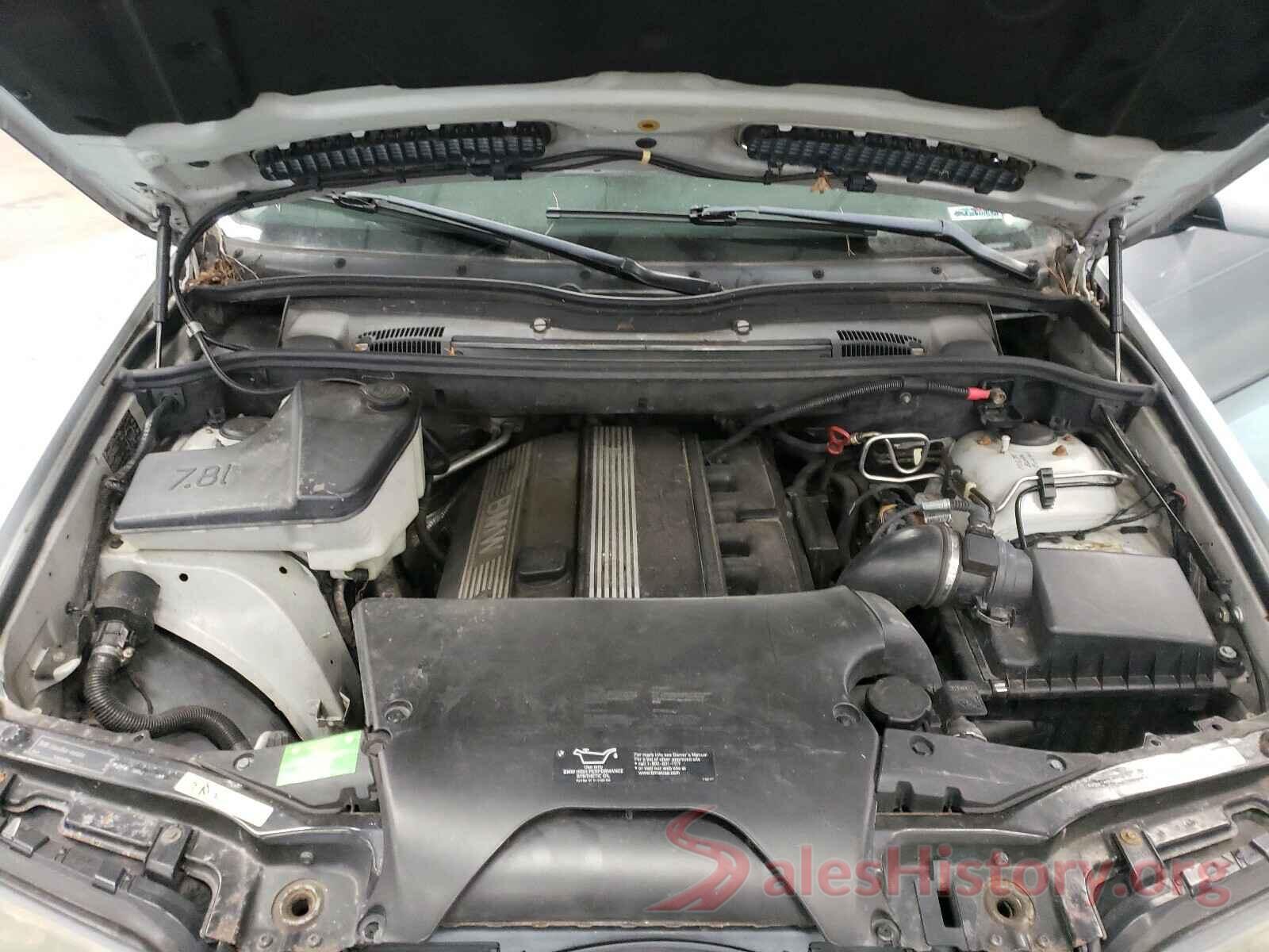 2C3CDZJG7KH557587 2004 BMW X5