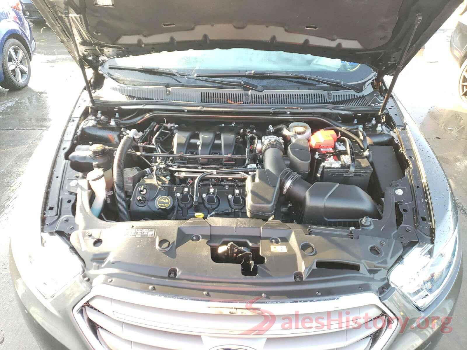 1FAHP2E8XJG101098 2018 FORD TAURUS