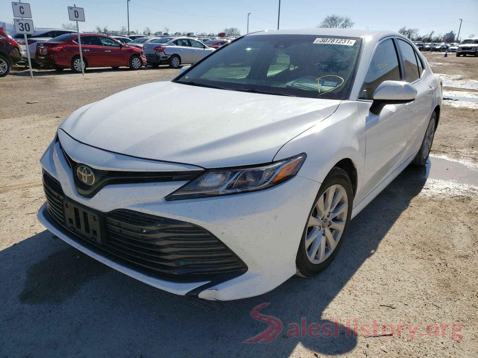 4T1B11HK9JU604573 2018 TOYOTA CAMRY