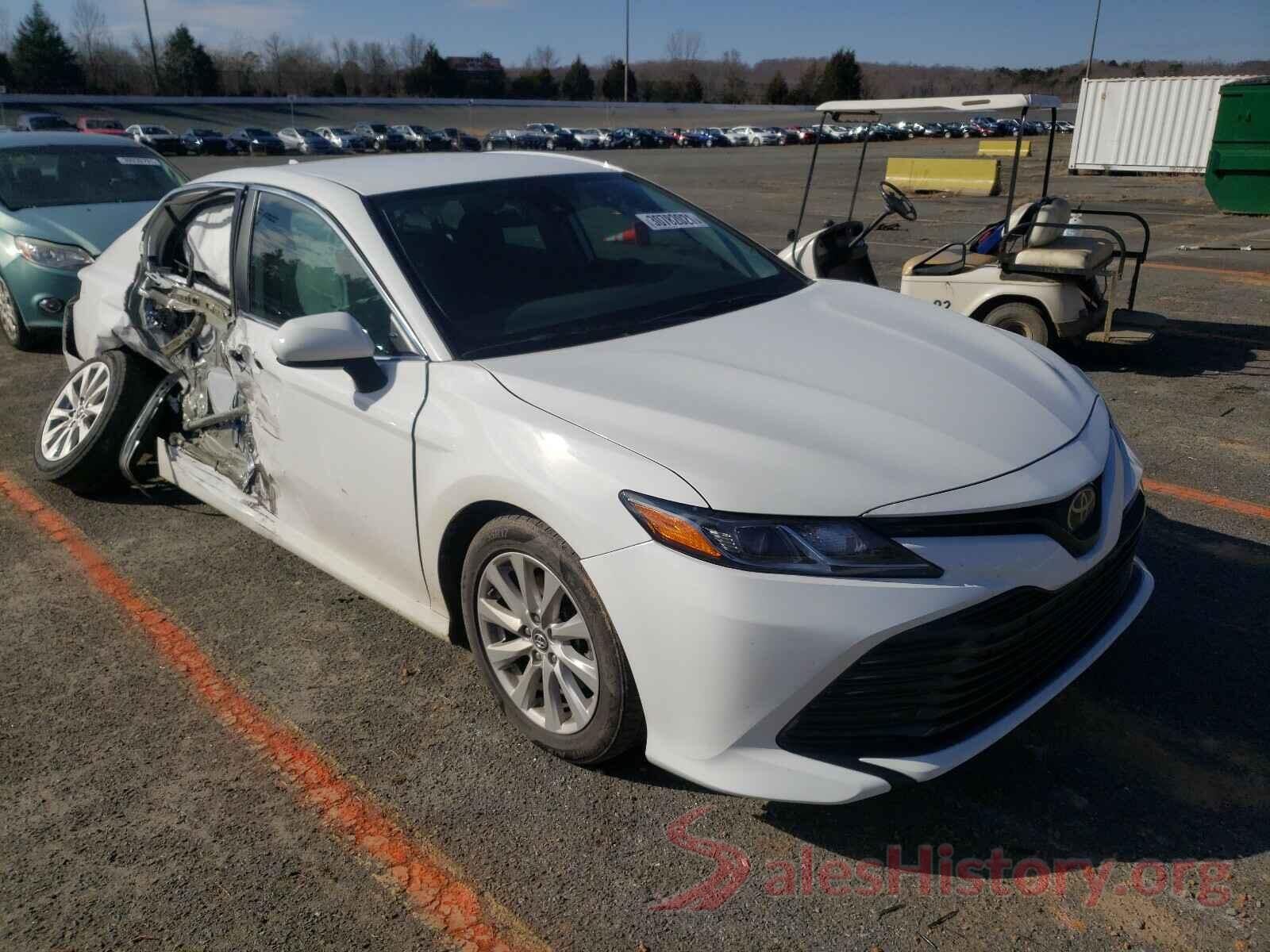 4T1B11HK3KU696085 2019 TOYOTA CAMRY