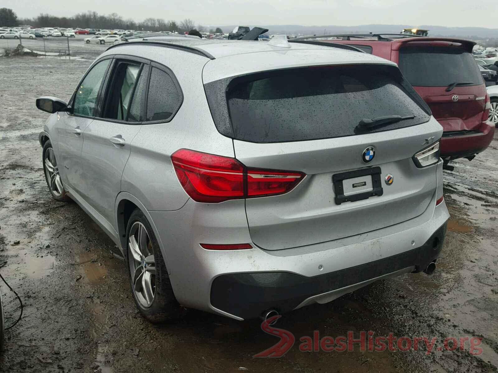 KM8K33A5XMU737390 2016 BMW X1