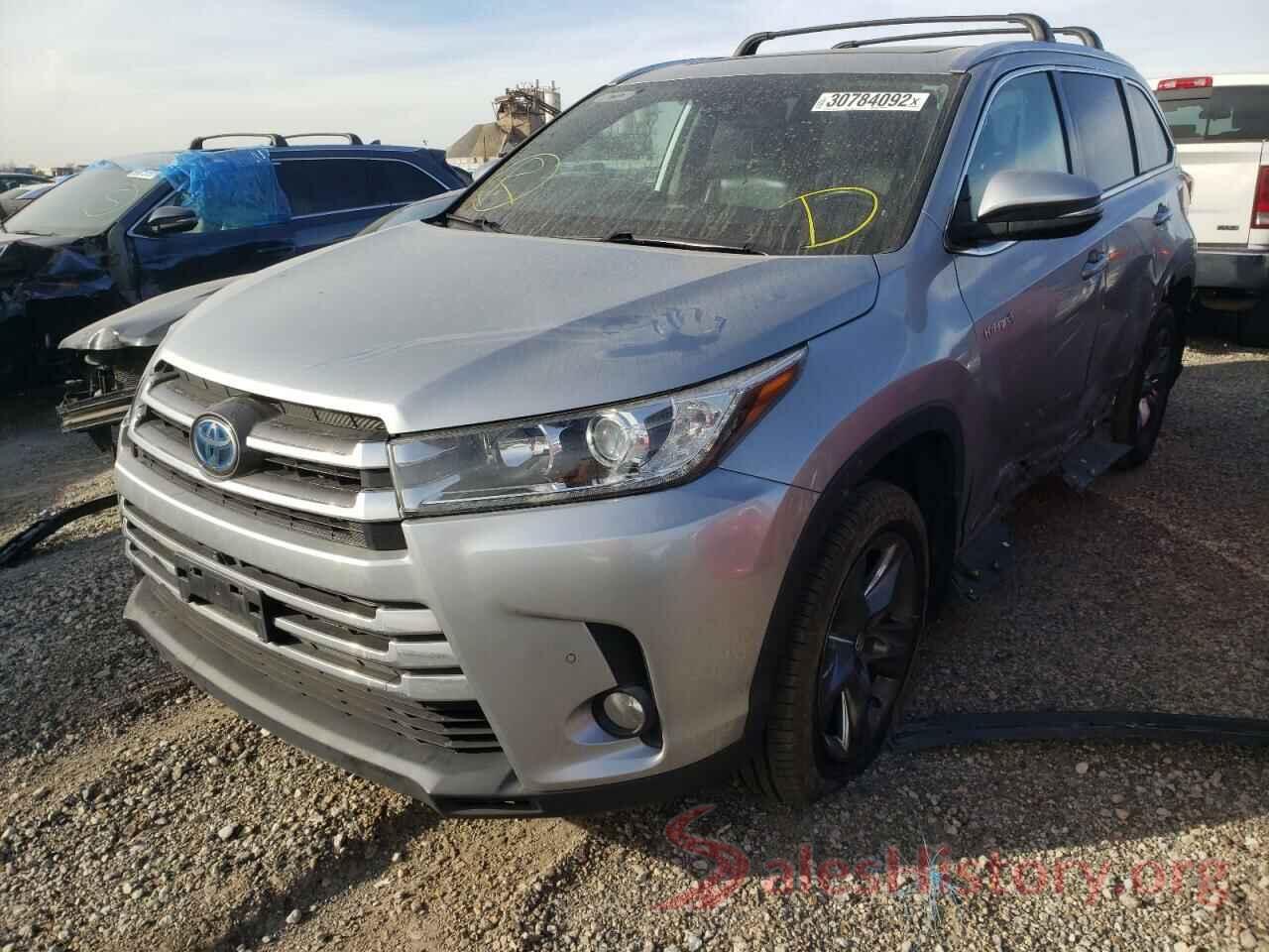 5TDDGRFH3JS051389 2018 TOYOTA HIGHLANDER