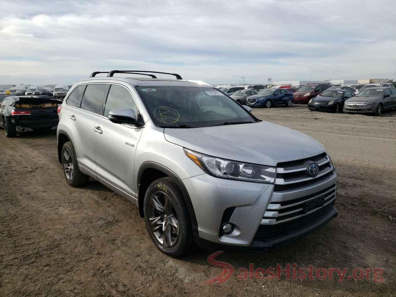 5TDDGRFH3JS051389 2018 TOYOTA HIGHLANDER