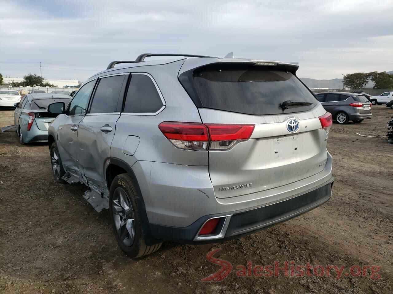 5TDDGRFH3JS051389 2018 TOYOTA HIGHLANDER