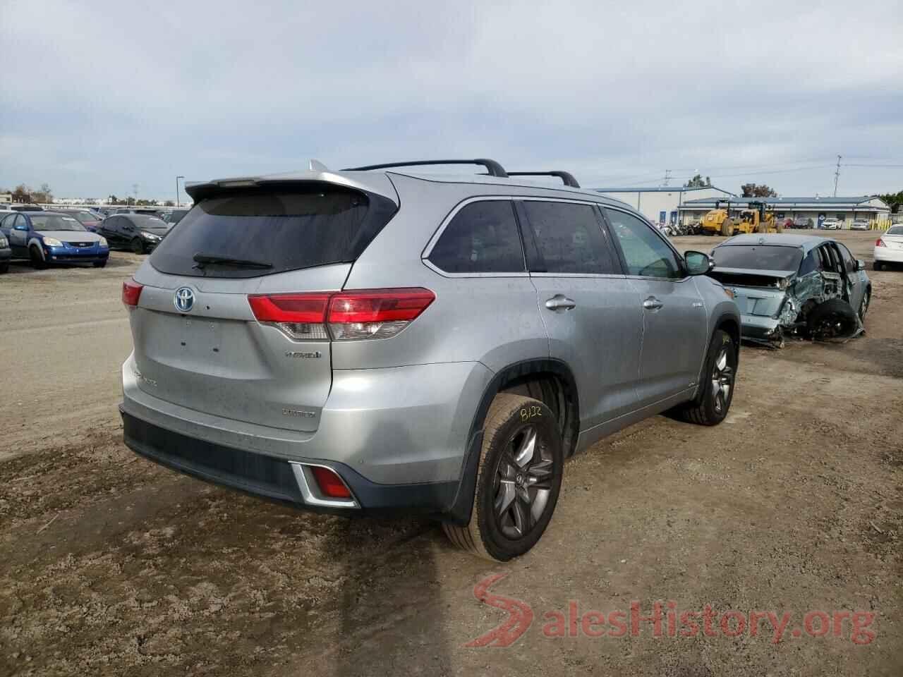 5TDDGRFH3JS051389 2018 TOYOTA HIGHLANDER