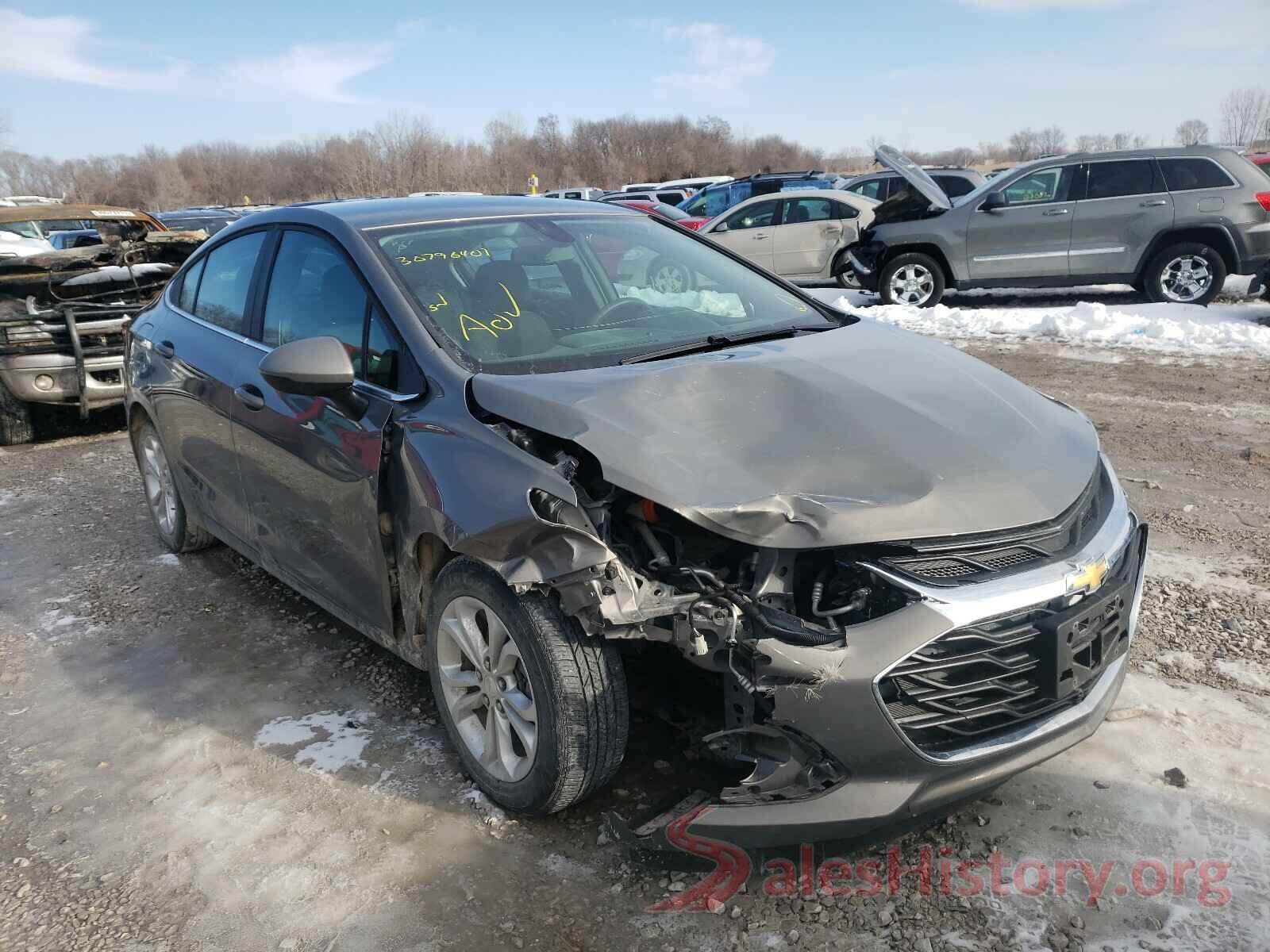 1G1BE5SM0K7107883 2019 CHEVROLET CRUZE