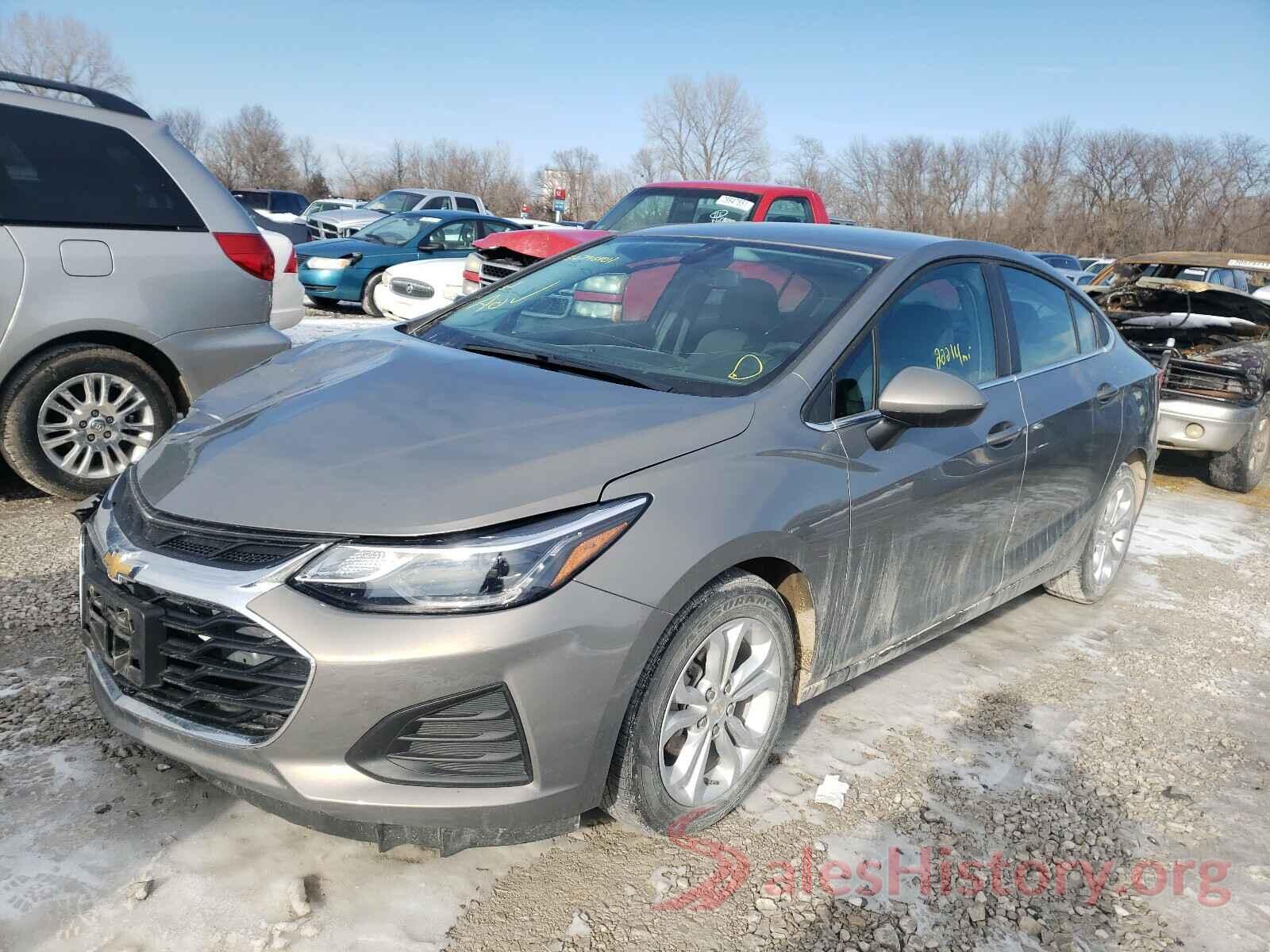 1G1BE5SM0K7107883 2019 CHEVROLET CRUZE