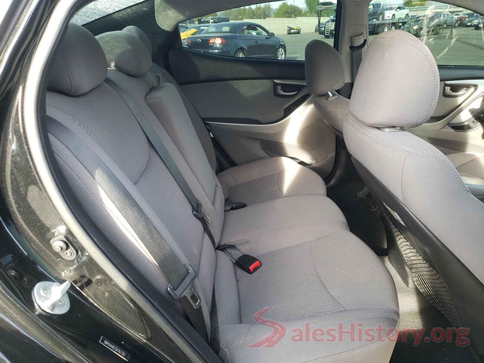 5NPDH4AE1GH767767 2016 HYUNDAI ELANTRA