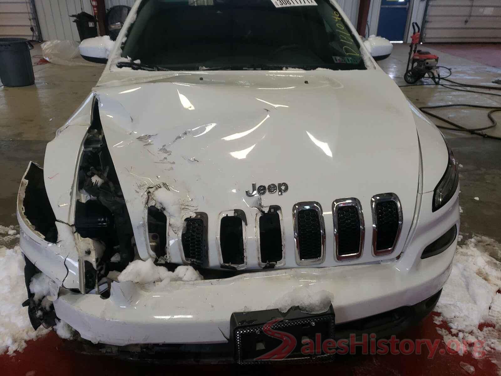 1C4PJMCB7HW528921 2017 JEEP CHEROKEE