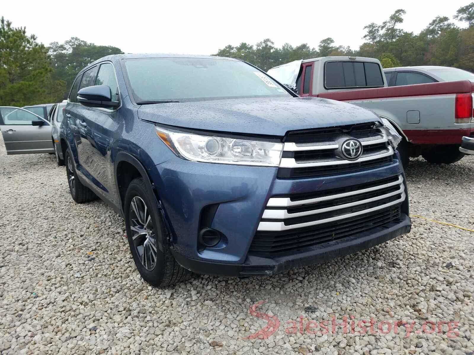 5TDZARFH5KS060247 2019 TOYOTA HIGHLANDER