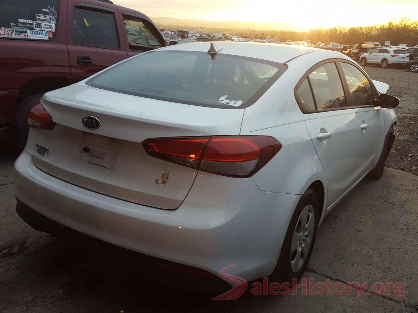 3KPFK4A75HE049303 2017 KIA FORTE