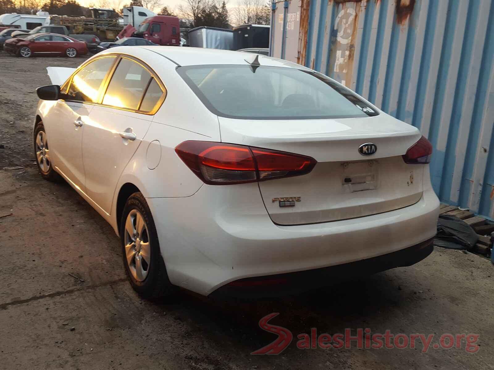 3KPFK4A75HE049303 2017 KIA FORTE