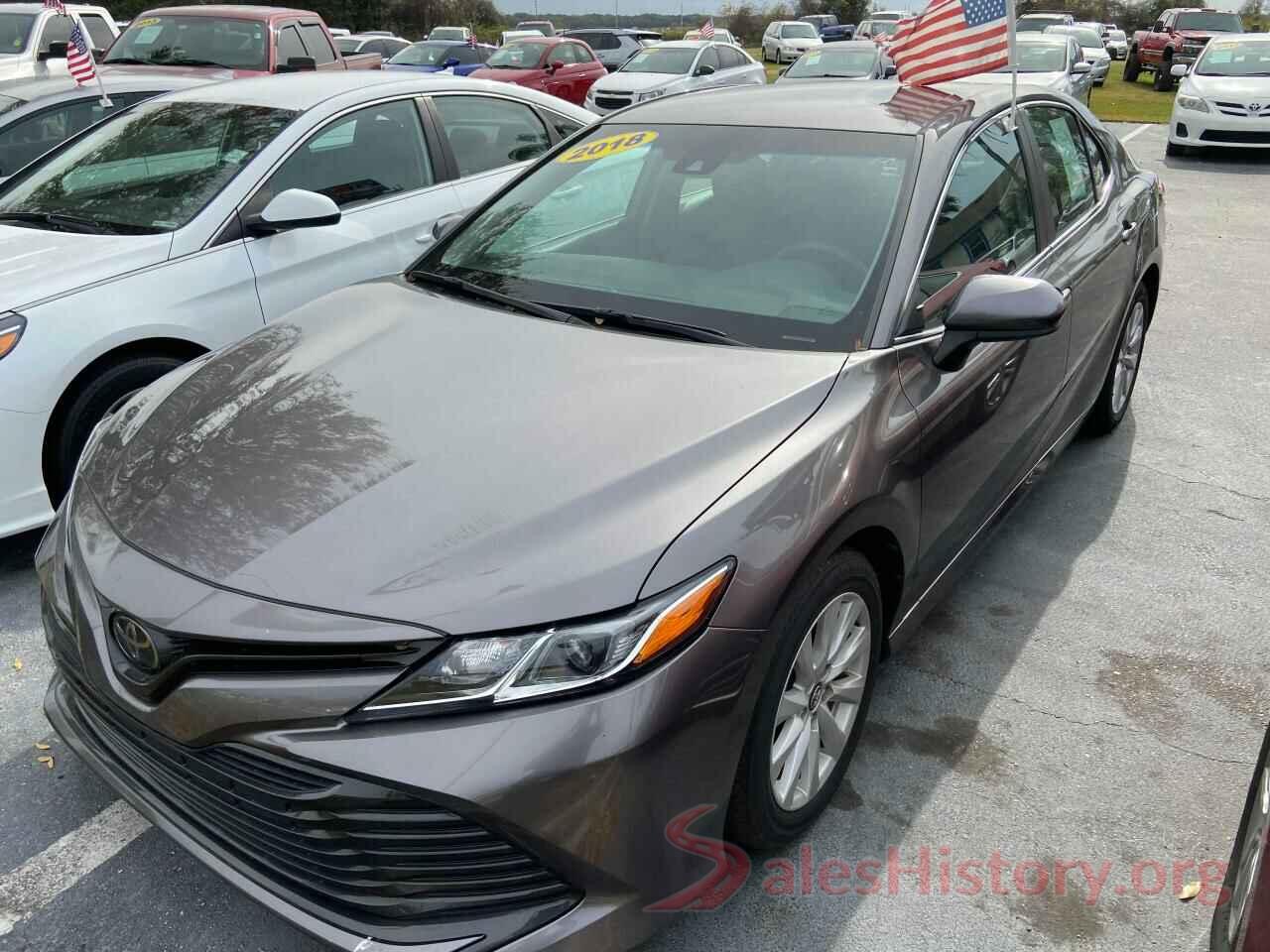 4T1B11HK7JU077617 2018 TOYOTA CAMRY