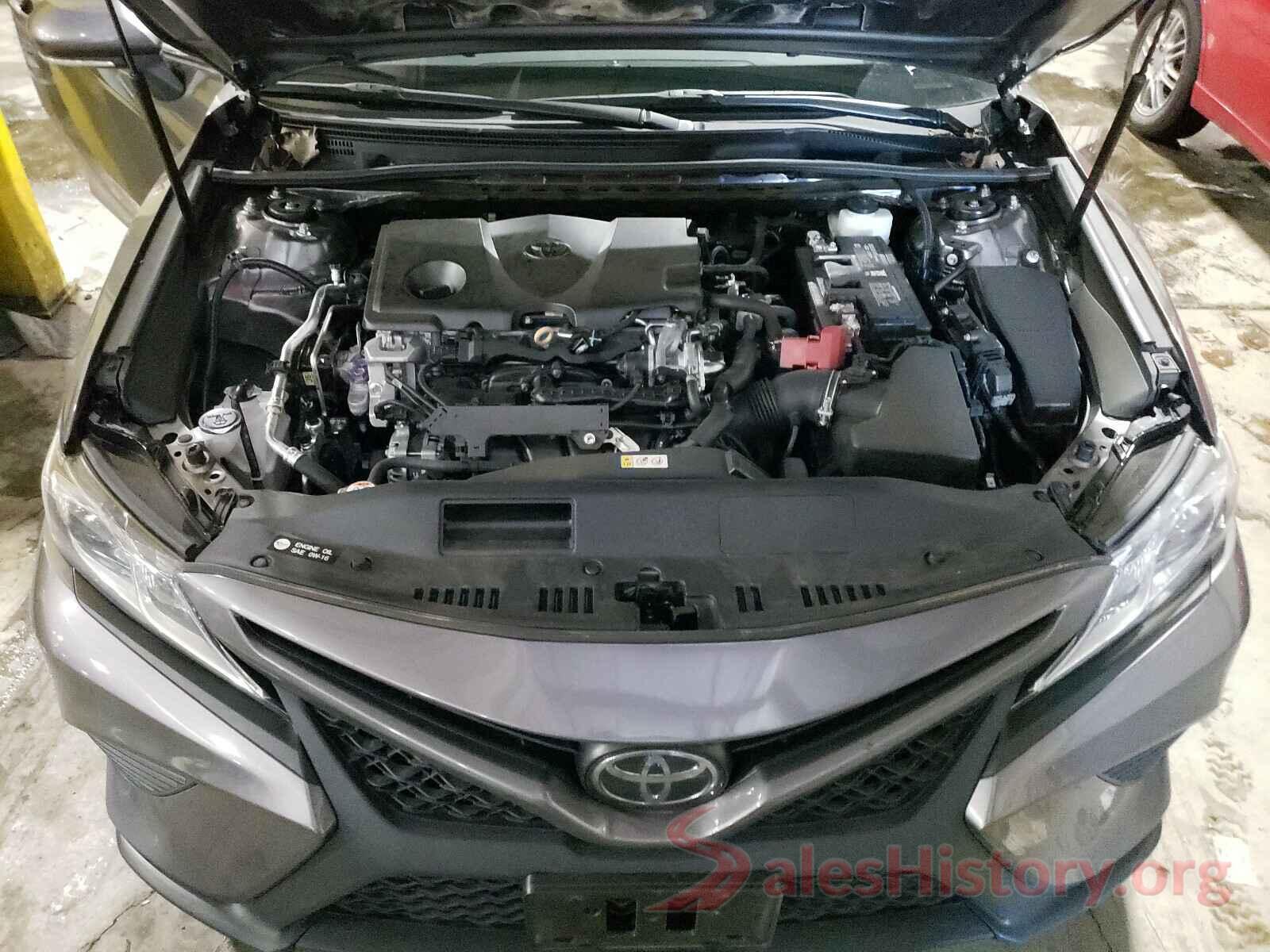 4T1B11HKXJU095951 2018 TOYOTA CAMRY