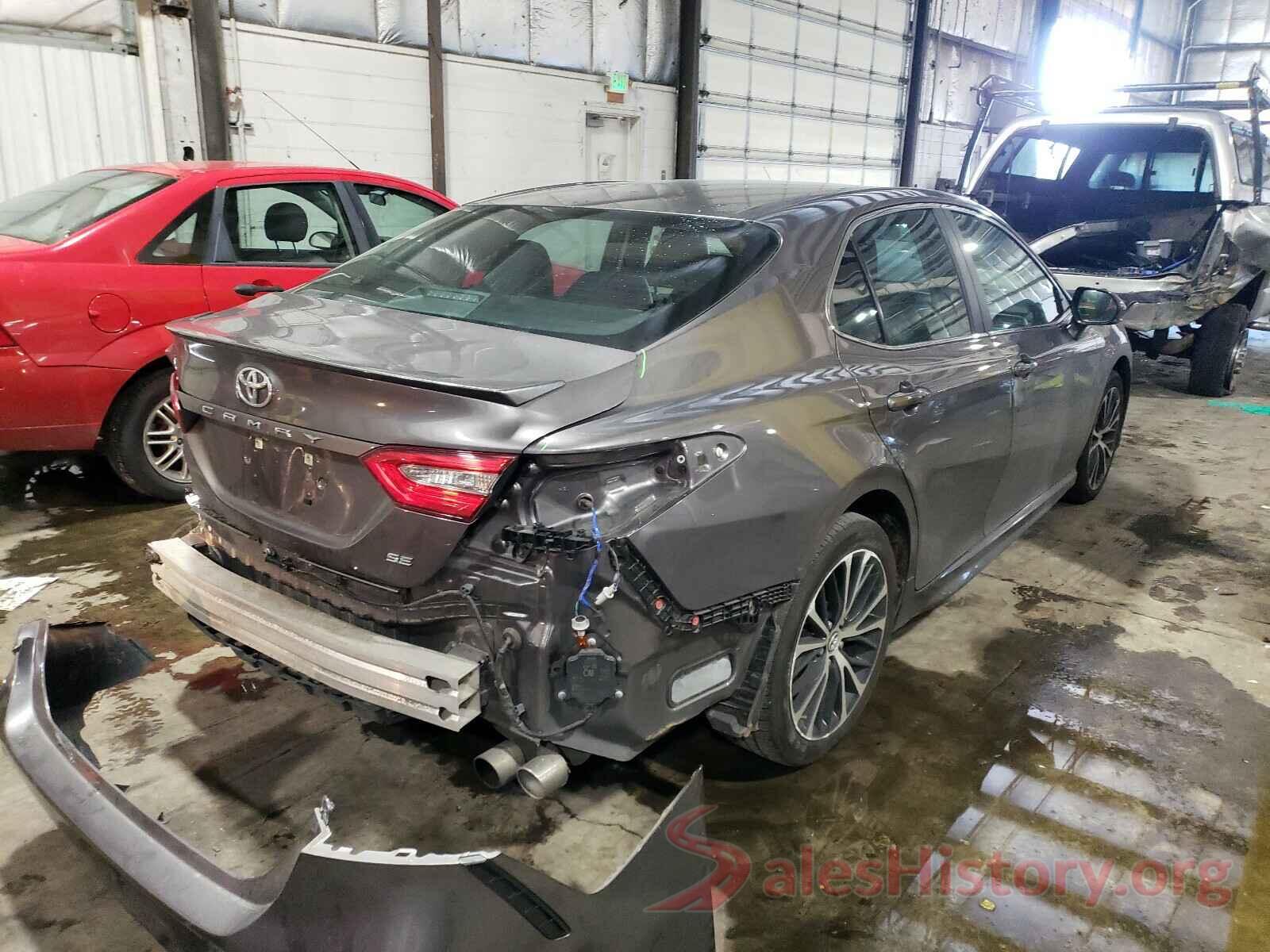 4T1B11HKXJU095951 2018 TOYOTA CAMRY