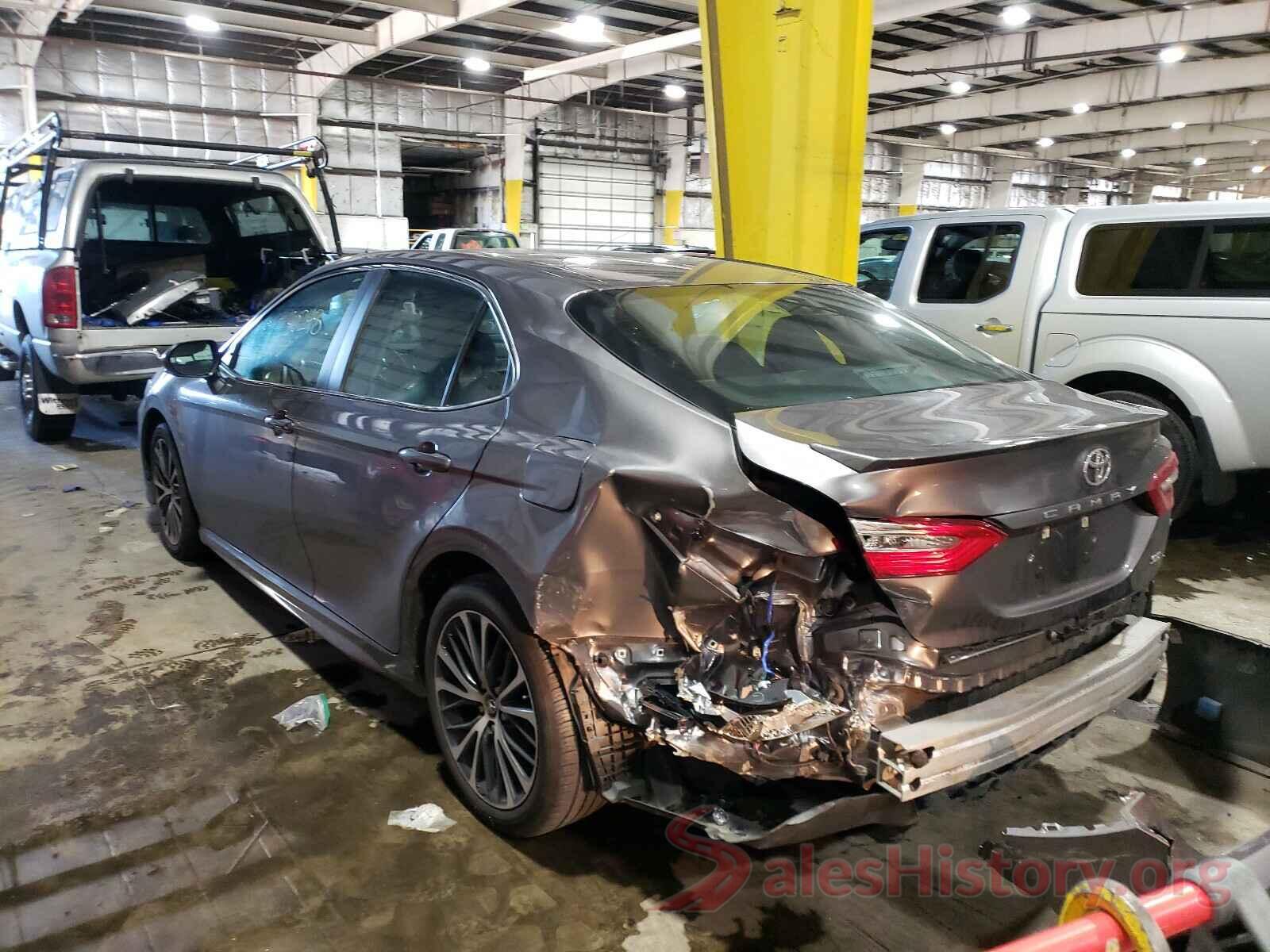 4T1B11HKXJU095951 2018 TOYOTA CAMRY