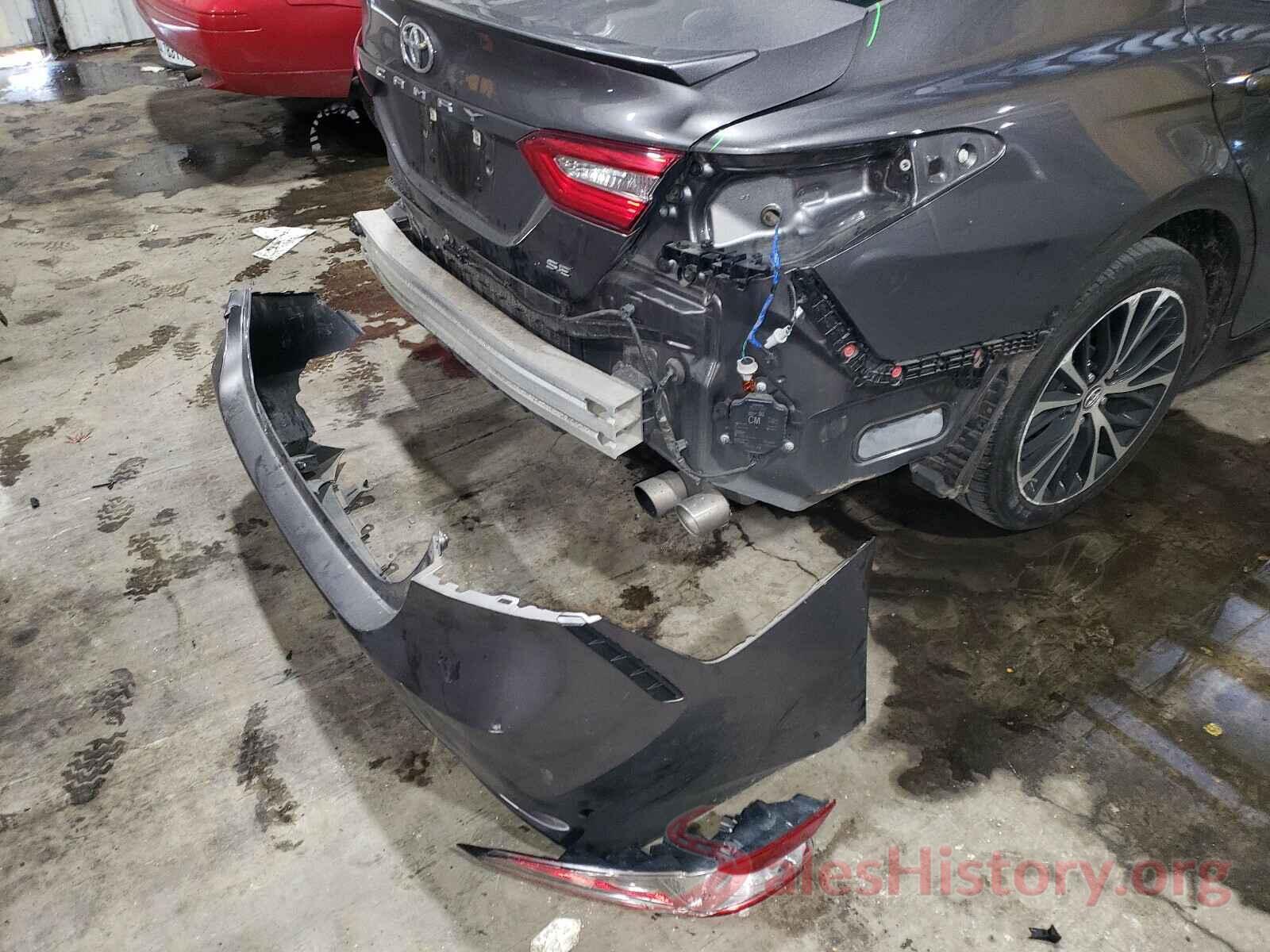 4T1B11HKXJU095951 2018 TOYOTA CAMRY