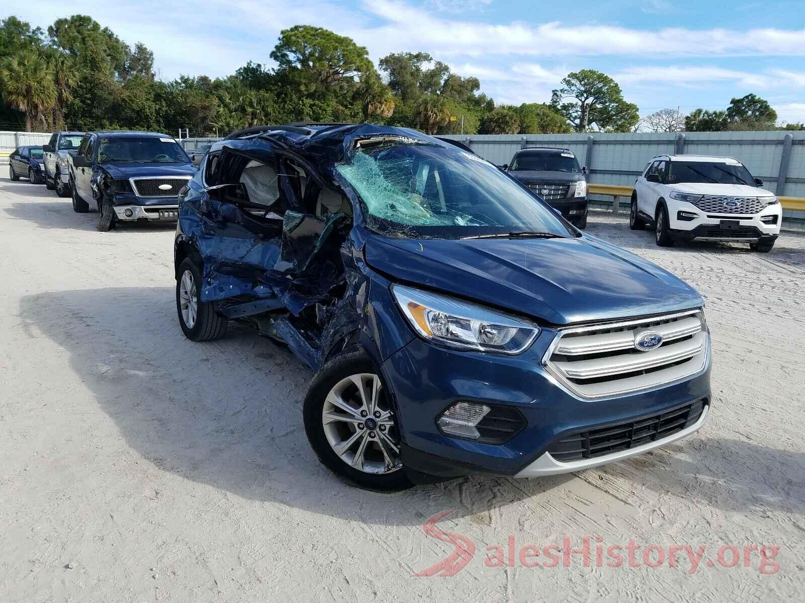 1FMCU0GD4JUB36597 2018 FORD ESCAPE