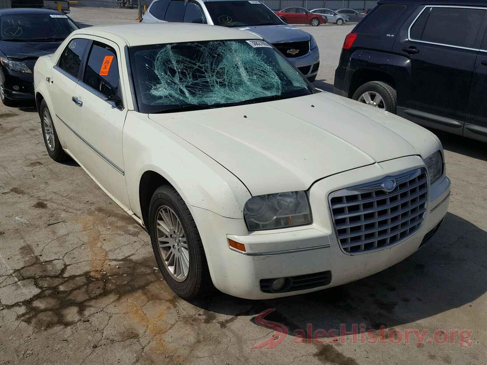 1FMCU9J9XHUE31643 2010 CHRYSLER 300