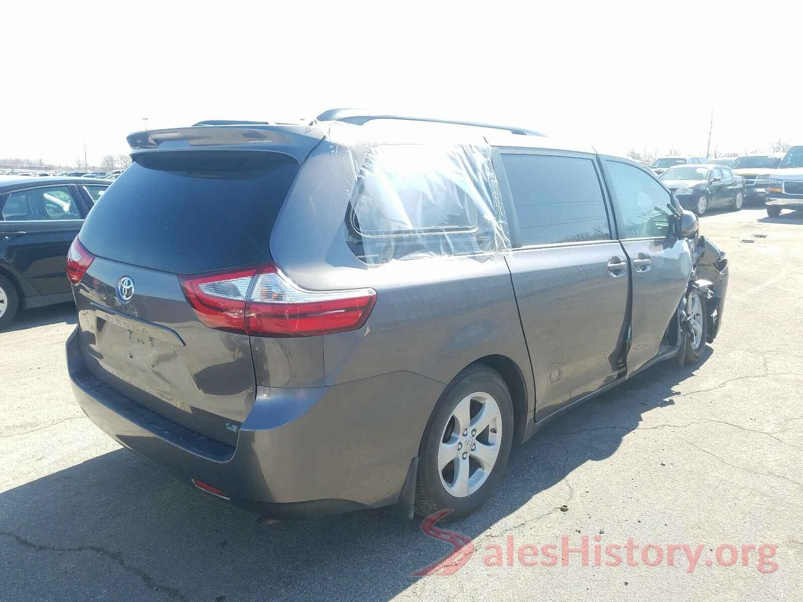 5TDKZ3DC9HS892116 2017 TOYOTA SIENNA