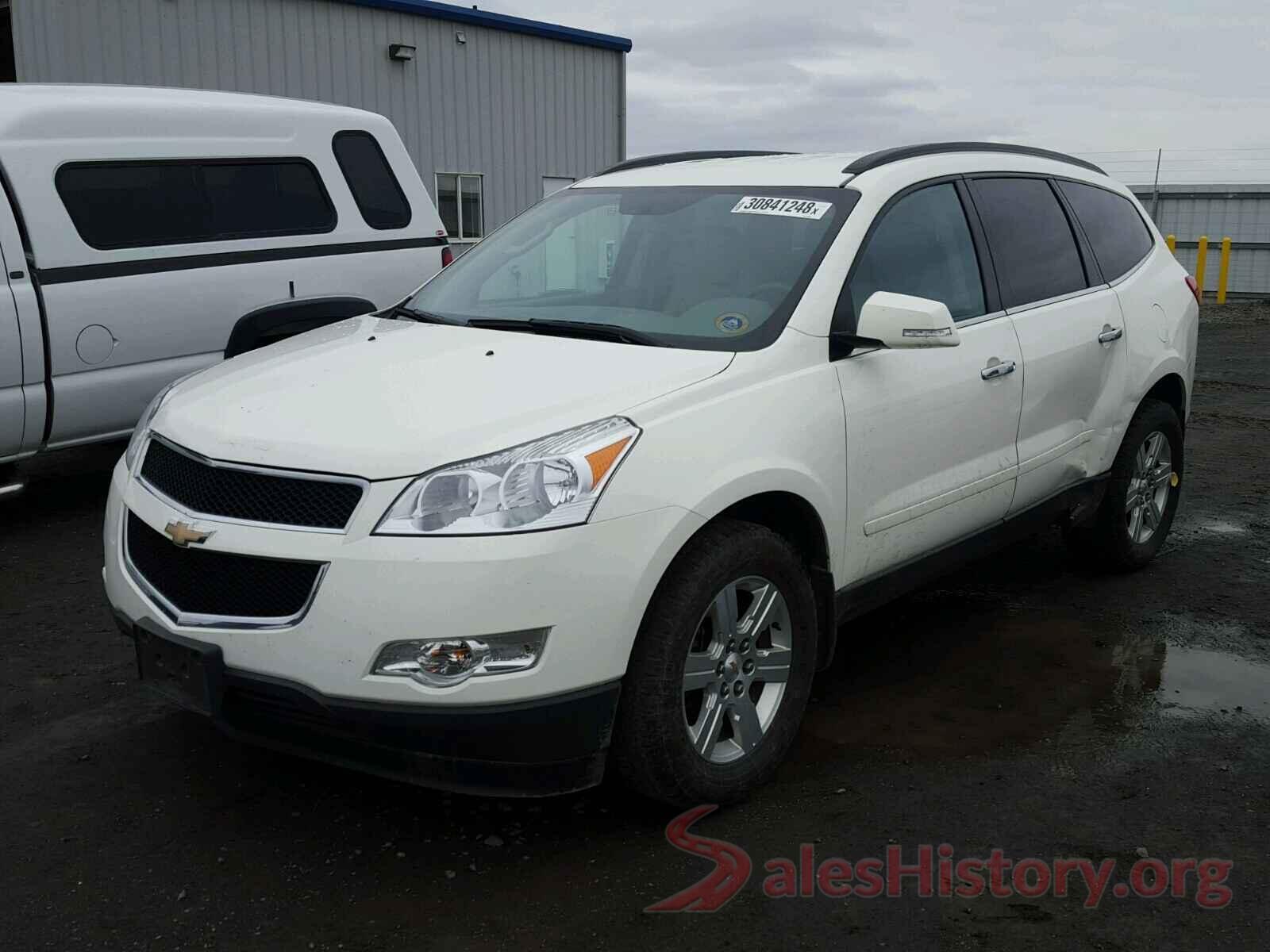 WP1AG2A59HLB54267 2011 CHEVROLET TRAVERSE