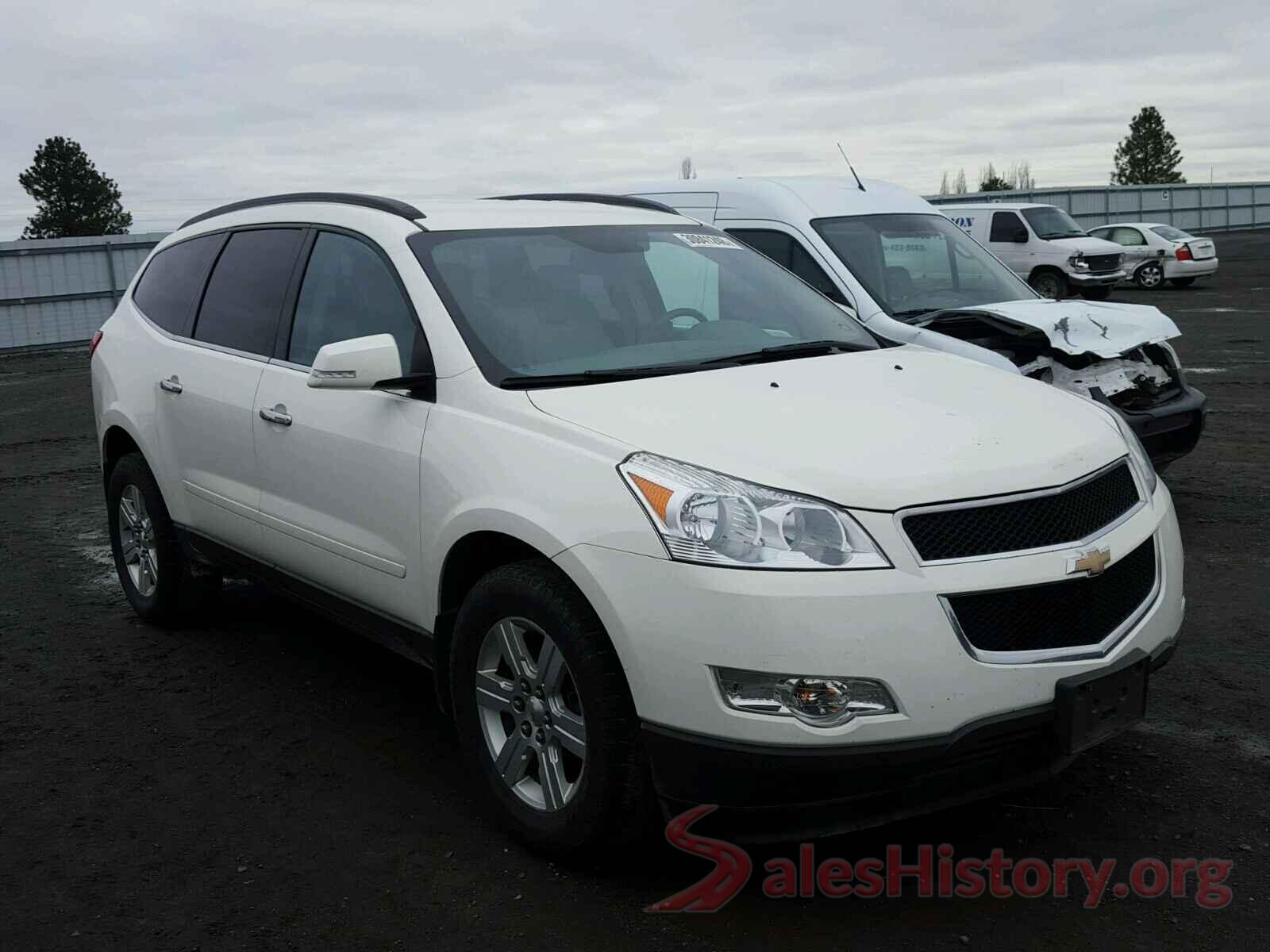 WP1AG2A59HLB54267 2011 CHEVROLET TRAVERSE