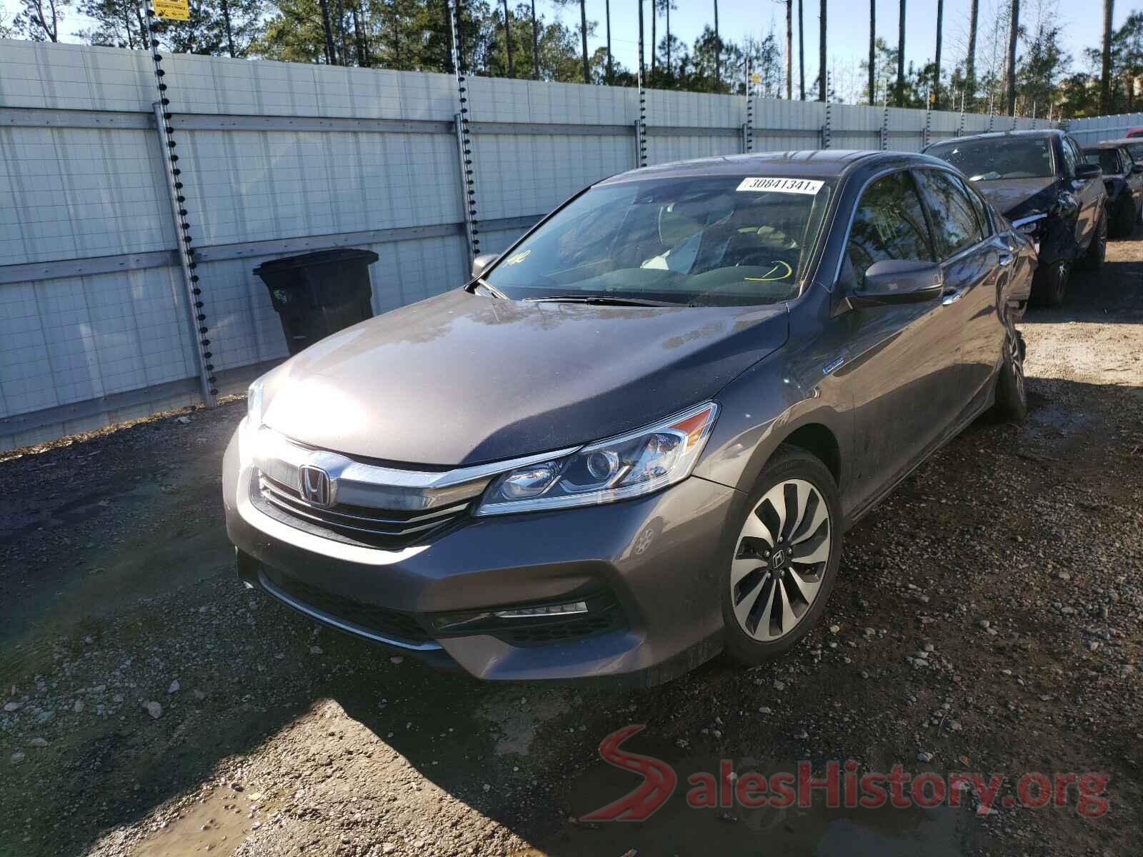 JHMCR6F39HC014141 2017 HONDA ACCORD