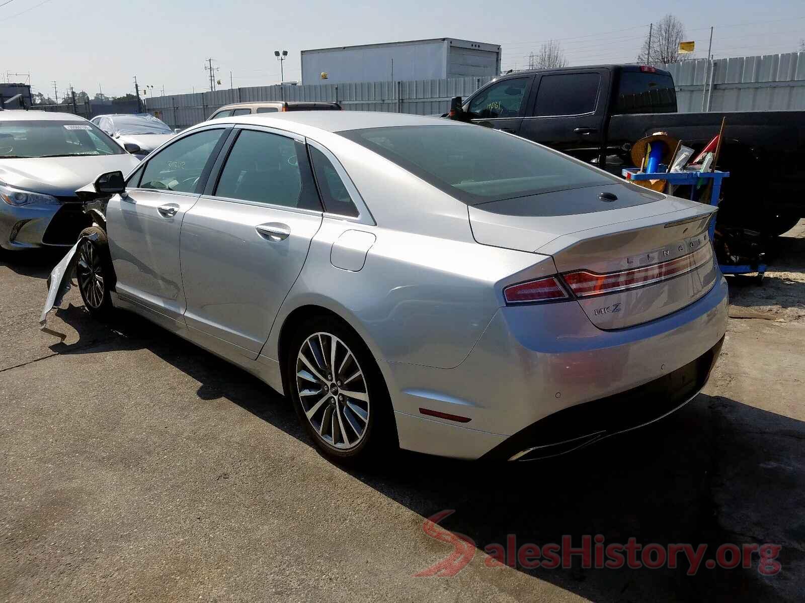 JM1BN1L37H1131132 2017 LINCOLN MKZ