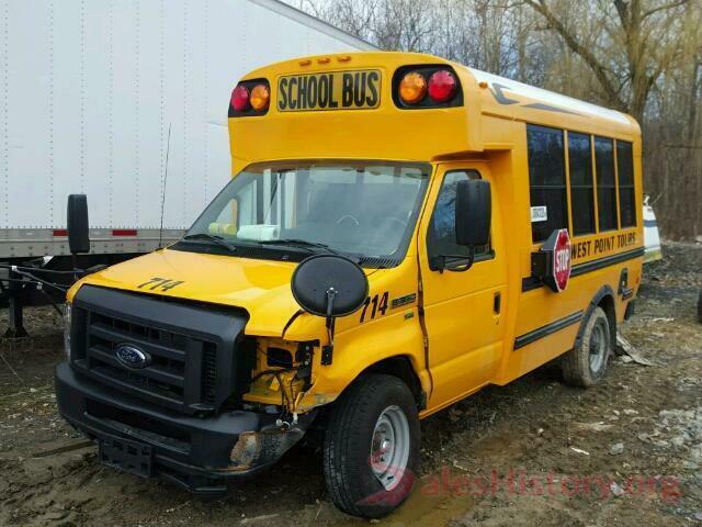 5NPD74LF7HH100700 2018 FORD ECONOLINE