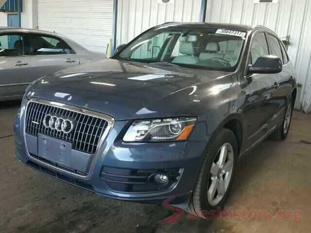 3GCPWCET9LG338384 2011 AUDI Q5