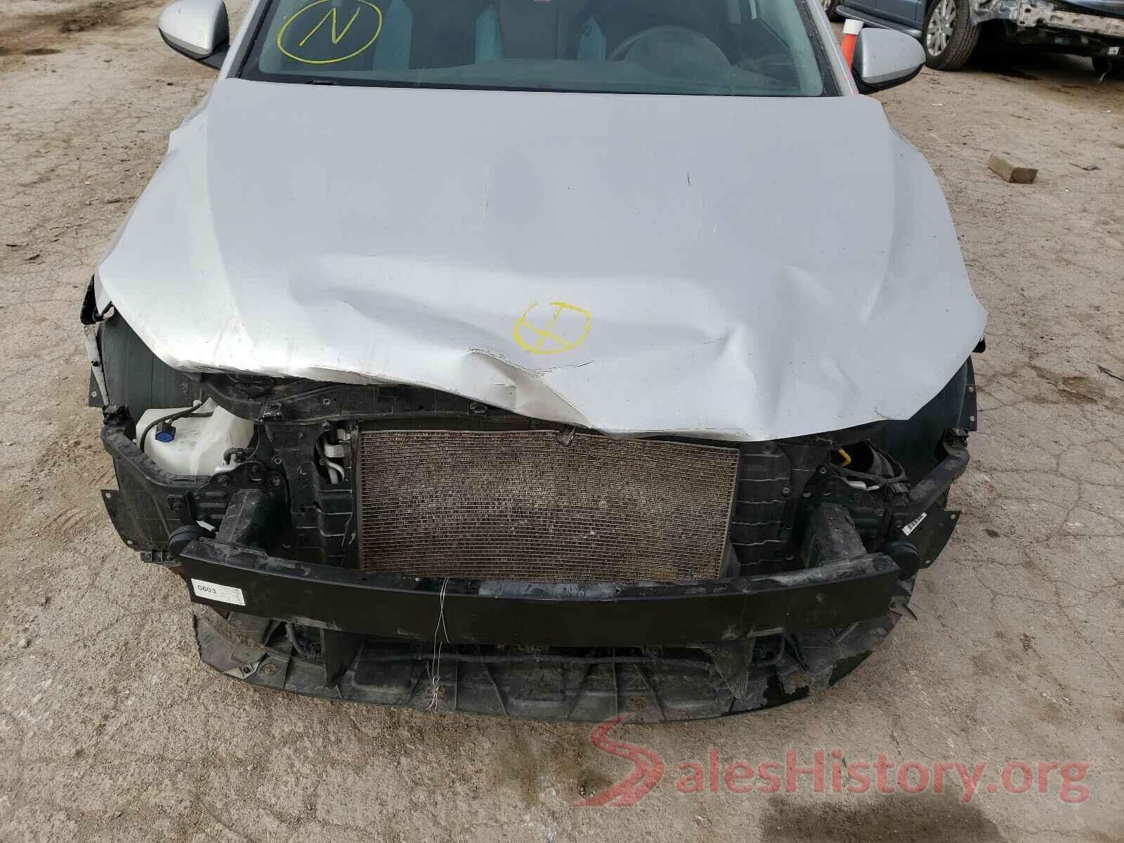 5NPD84LF8JH297492 2018 HYUNDAI ELANTRA