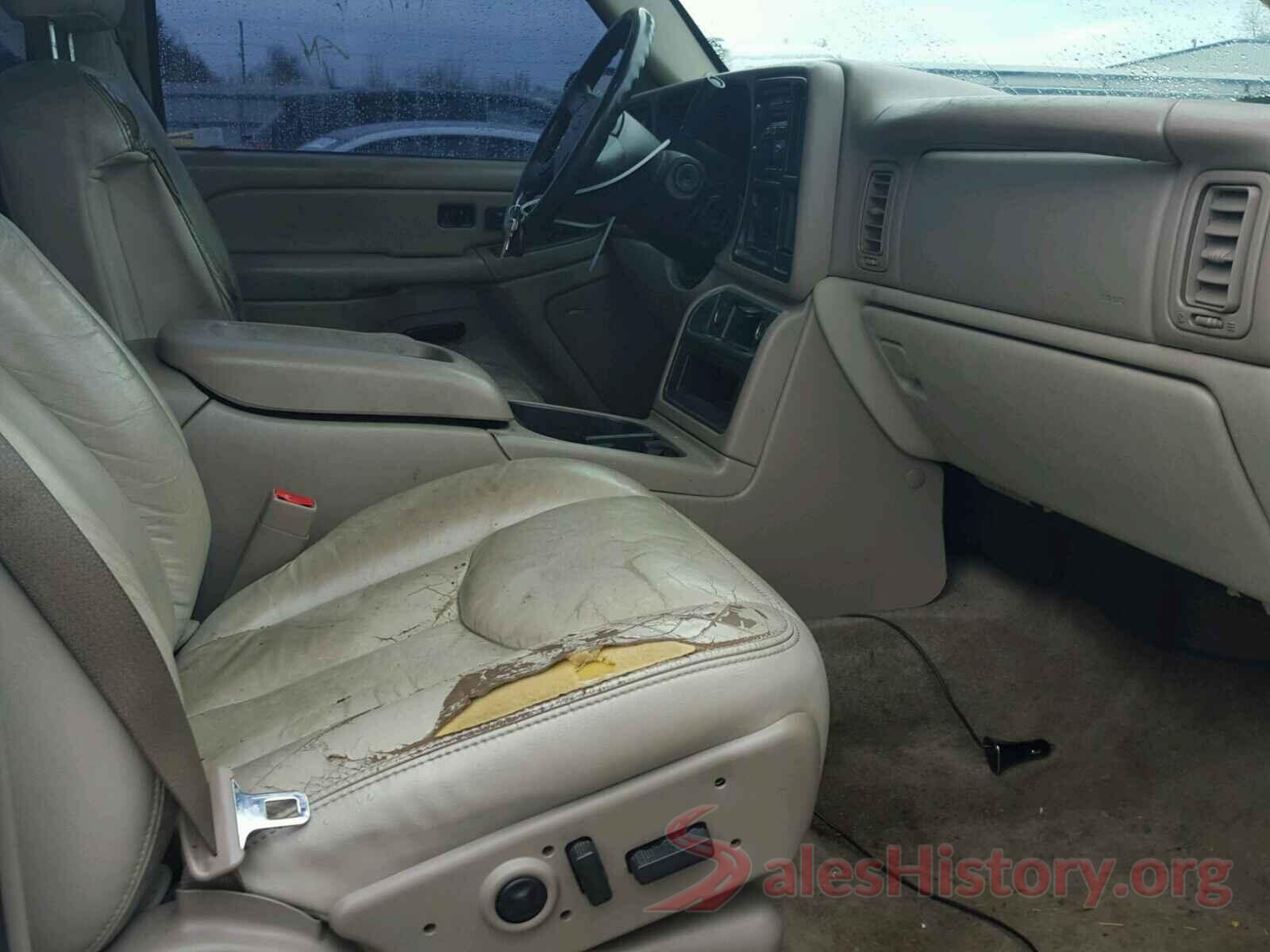 3C4NJDBB7LT167682 2004 CHEVROLET SUBURBAN