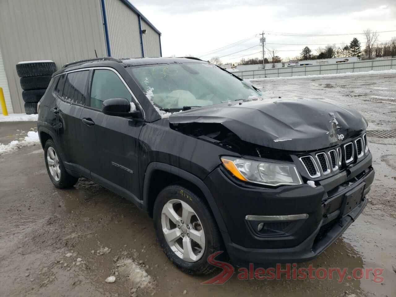 3C4NJDBB5JT262240 2018 JEEP COMPASS