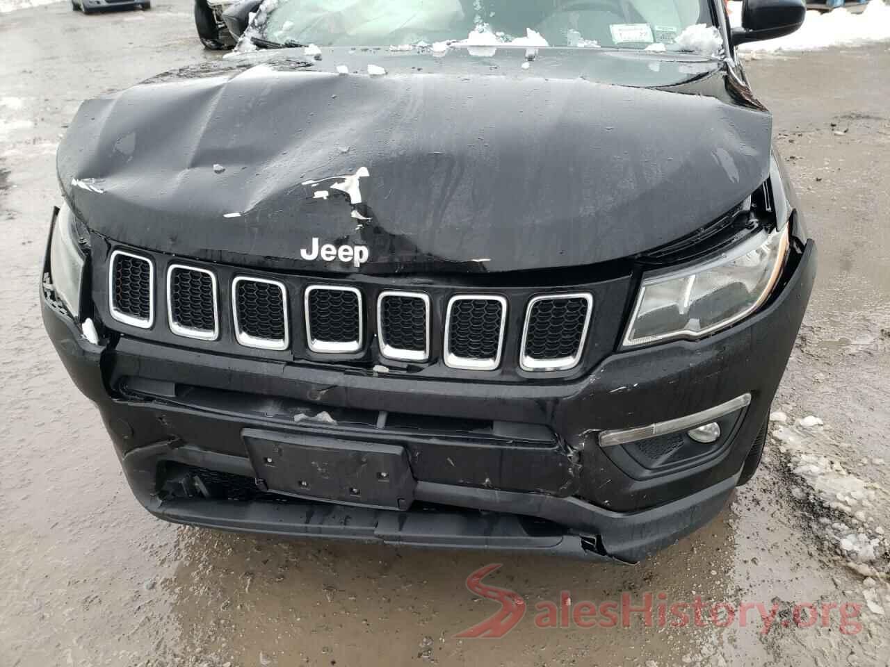 3C4NJDBB5JT262240 2018 JEEP COMPASS