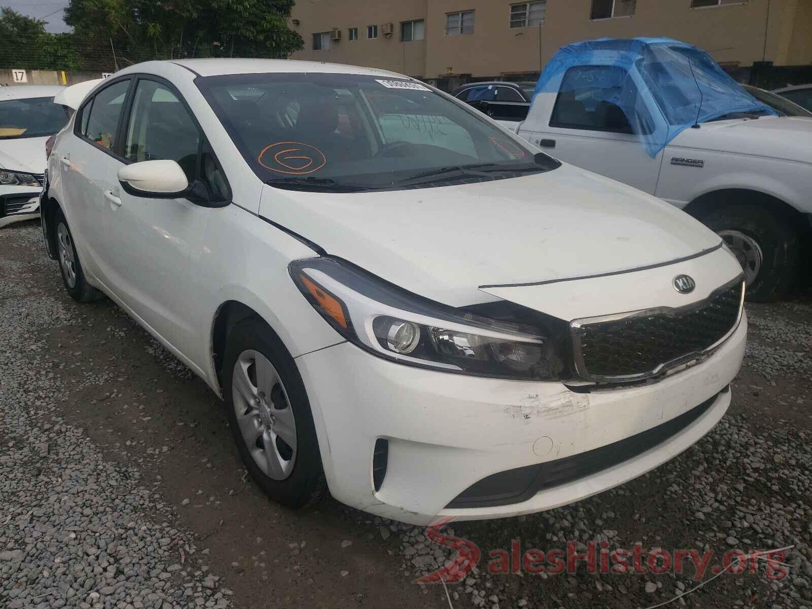 3KPFK4A74JE174833 2018 KIA FORTE