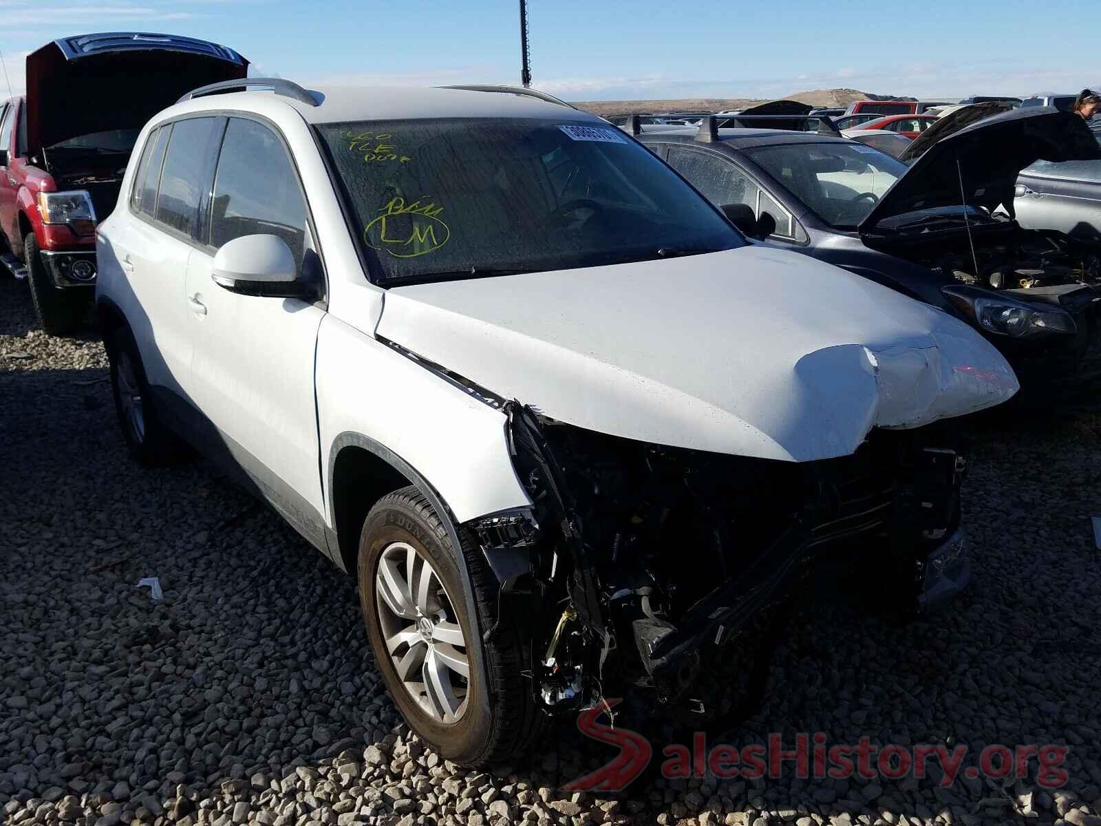 WVGAV7AX2HK018750 2017 VOLKSWAGEN TIGUAN