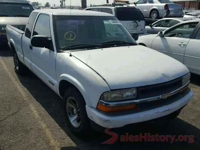 3GCPCPEC8JG572464 2000 CHEVROLET S10